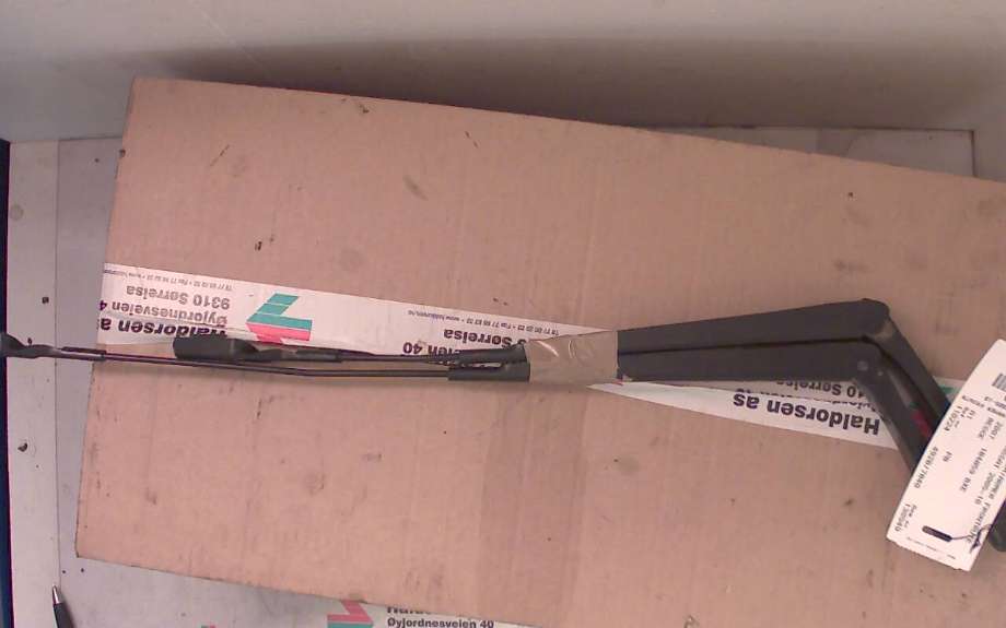Viskerarmer frontrute til VW Passat 2005-2010 (B6) (B6) (VOLKSWAGEN PASSAT|3C1 955 409 C|3C1 955 410 B|)