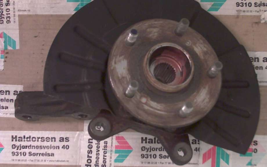 Hjulspindel høyre foran til Suzuki Grand Vitara 2005-2015 (Type III) (SUZUKI GRAND VITARA|)