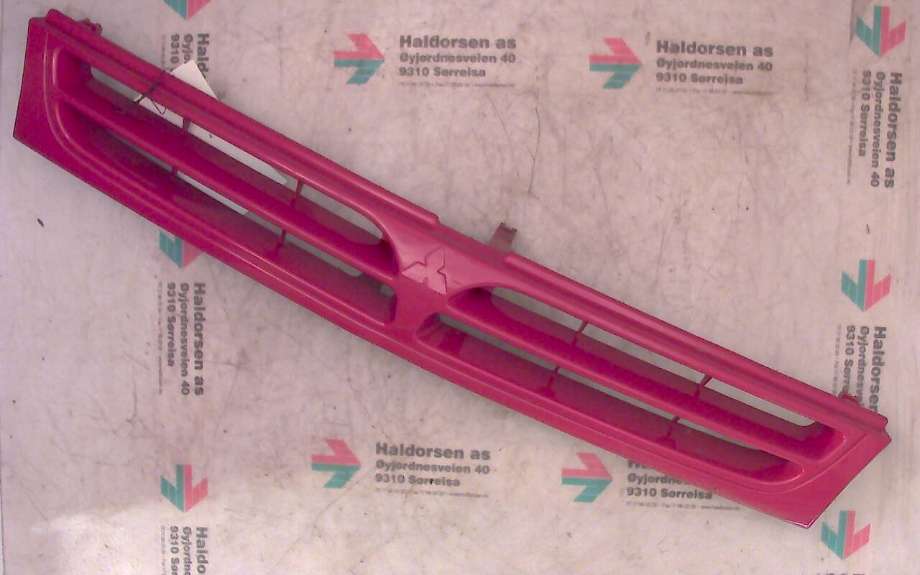 Grill til Mitsubishi Lancer, 1996-2003  (MITSUBISHI LANCER STATION WAGO|MR761408)