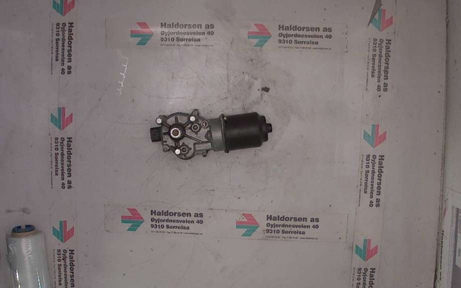 Viskermotor frontrute til Subaru Impreza, 2001-2005 (Type II, Fase 1)  (SUBARU IMPREZA|4Y27L32222)