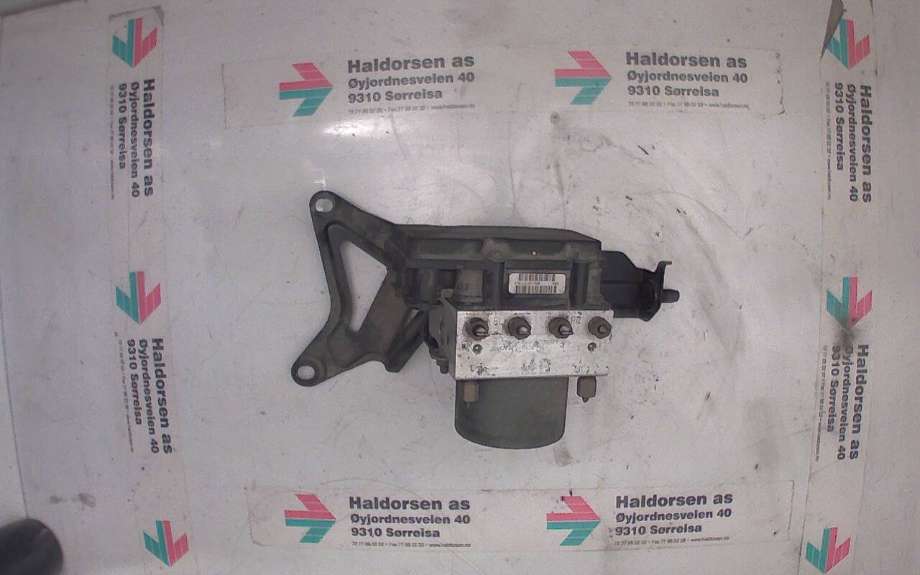 ABS sentral til Subaru Impreza, 2001-2005 (Type II, Fase 1)  (SUBARU IMPREZA|)