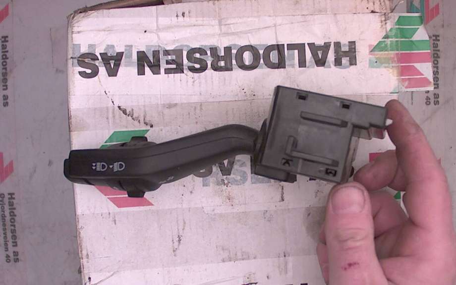 Bryter combi til Ford Focus 2008-2010 (Type II, Fase 2)  (FORD|1362588||4M5T-13335-BD)
