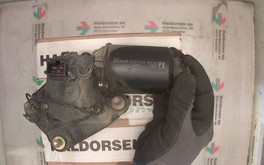 Viskermotor frontrute til Suzuki Ignis, 2003-2010 (Type I) (UNGARN) (UNGARN) (SUZUKI|)