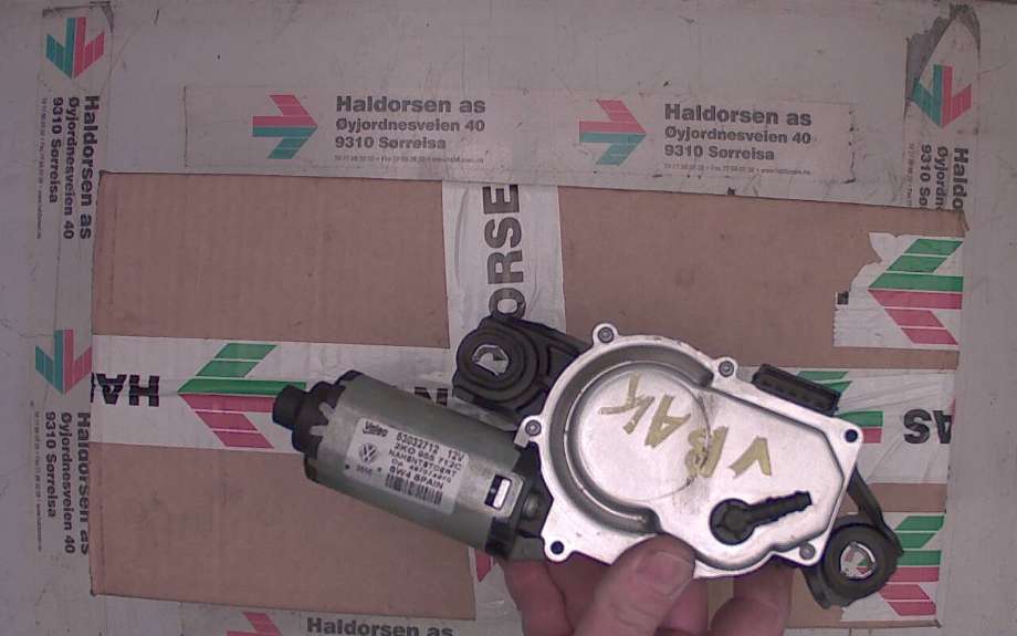 Viskermotor bakrute til VW Caddy 2004-2010 (Type III, Fase 1)  (VOLKSWAGEN CADDY TDI|2KO 955 712C|)