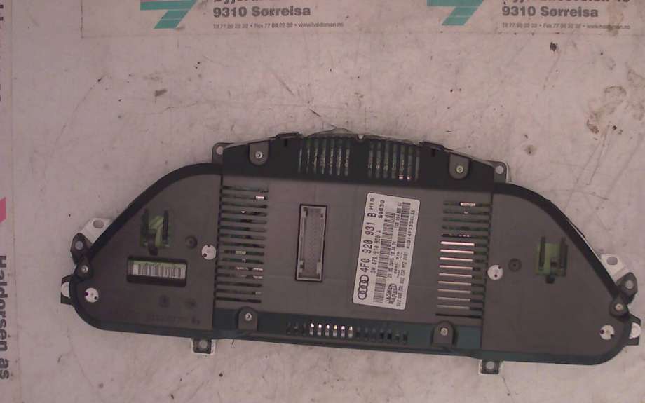 Instrumentpanel til Audi A6 2005-2008 (Type III, Fase 1) (C6) (C6) (AUDI||4F0 920 931 B)