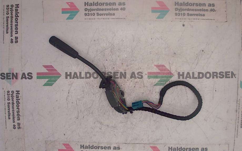 Bryter cruise control til Mercedes C-Klasse 1993-2000 (W202) (W202) (MERCEDES|208 545 03 24|)