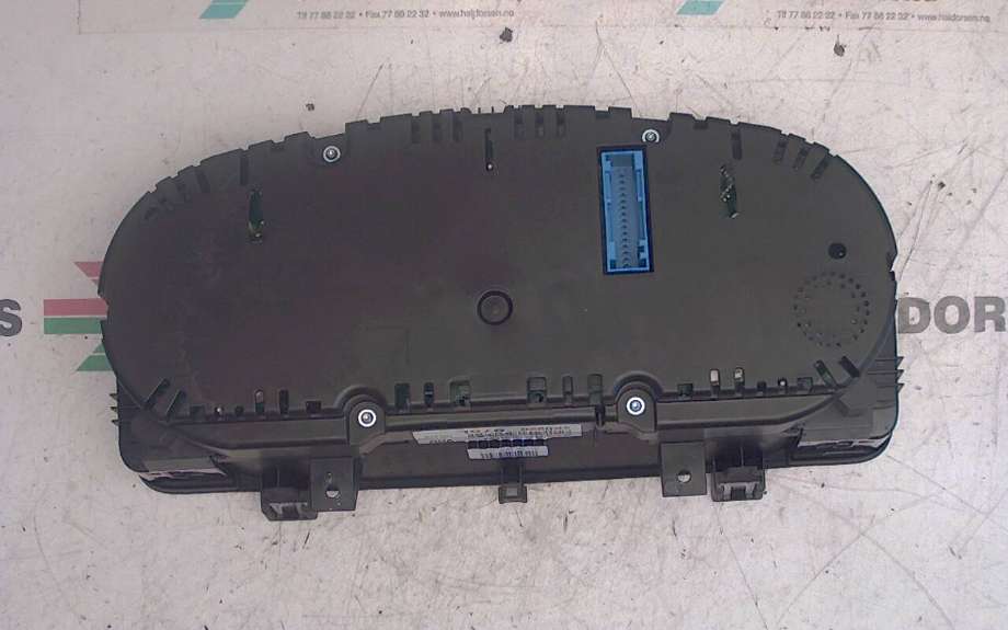 Instrumentpanel til VW Caddy 2010-2015 (Type III, Fase 2) (VOLKSWAGEN|2K0 920 875 L|2K0 920 875 LX|2K0920 875L)