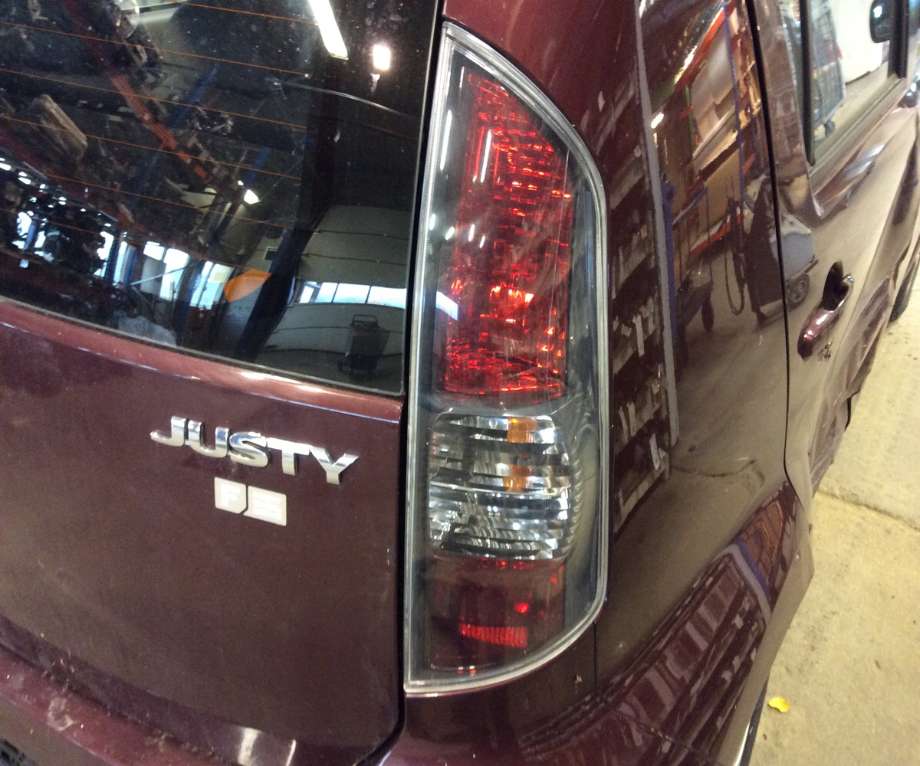 Baklykt høyre til Subaru Justy, 2008-2010 (Type IV)  (SUBARU|)