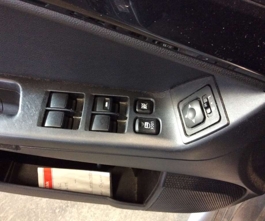 Bryter ruteheis til Mitsubishi Lancer 2008-2017 (MITSUBISHI||8608A068)
