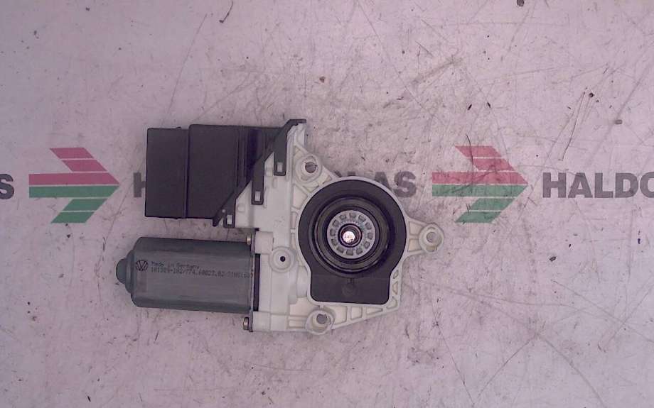 Ruteheis venstre til VW Golf IV 1998-2003  (VOLKSWAGEN|1C0 959 811 A|)