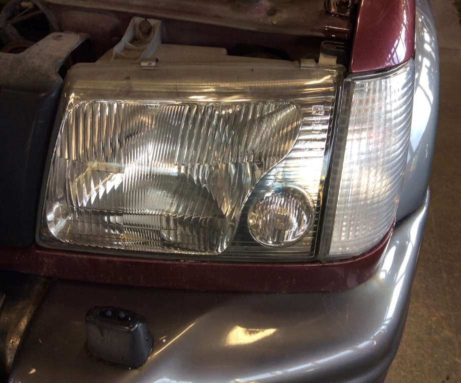 Frontlykt venstre halogen til Hyundai Galloper, 1998-2003  (GALLOPER|HR80420 0)