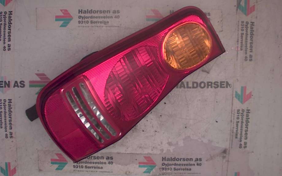 Baklykt venstre til Hyundai Matrix 2001-2010 (HYUNDAI MATRIX|9240117010|)