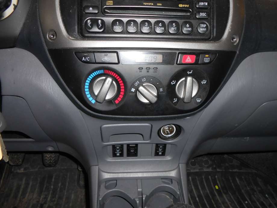 Varmeapparat betjening til Toyota RAV4 2000-2006 (Type II) (TOYOTA||55900-42120)
