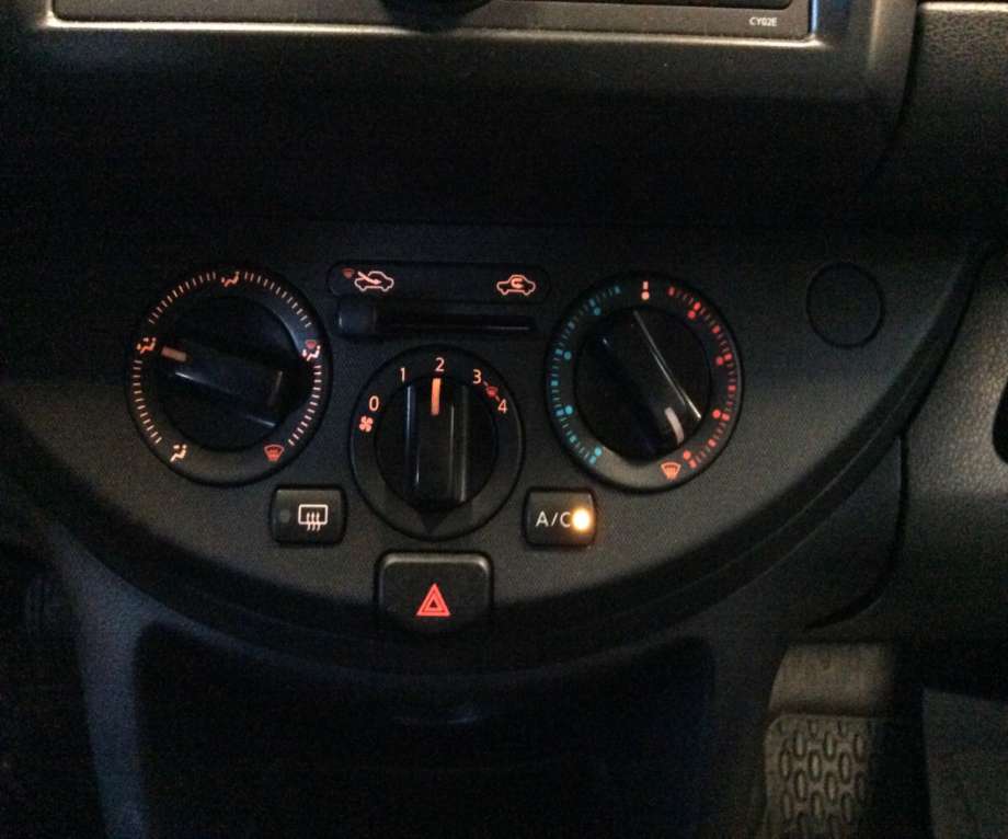 Varmeapparat betjening til Nissan Note, 2006-2013 (Type I)  (NISSAN|)