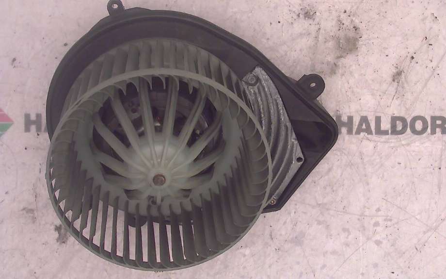 Varmeapparat motor til VW Passat 1997-2000 (B5,3B) (B5,3B) (VOLKSWAGEN|8D1820021|)