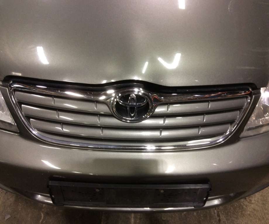 Grill til Toyota Corolla, 2002-2007  (TOYOTA|)
