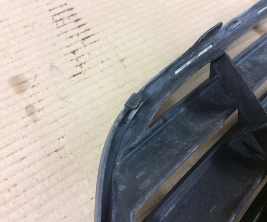 Grill til Toyota Corolla 2002-2007  (TOYOTA|)