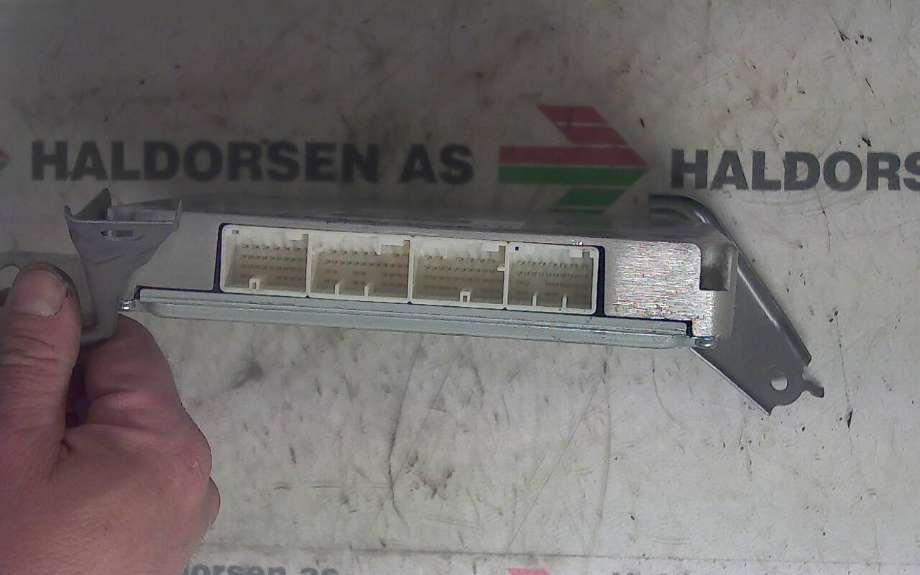 Styreenhet motor til Toyota Avensis 2003-2008 (Type II)  (TOYOTA||89661-05A51)