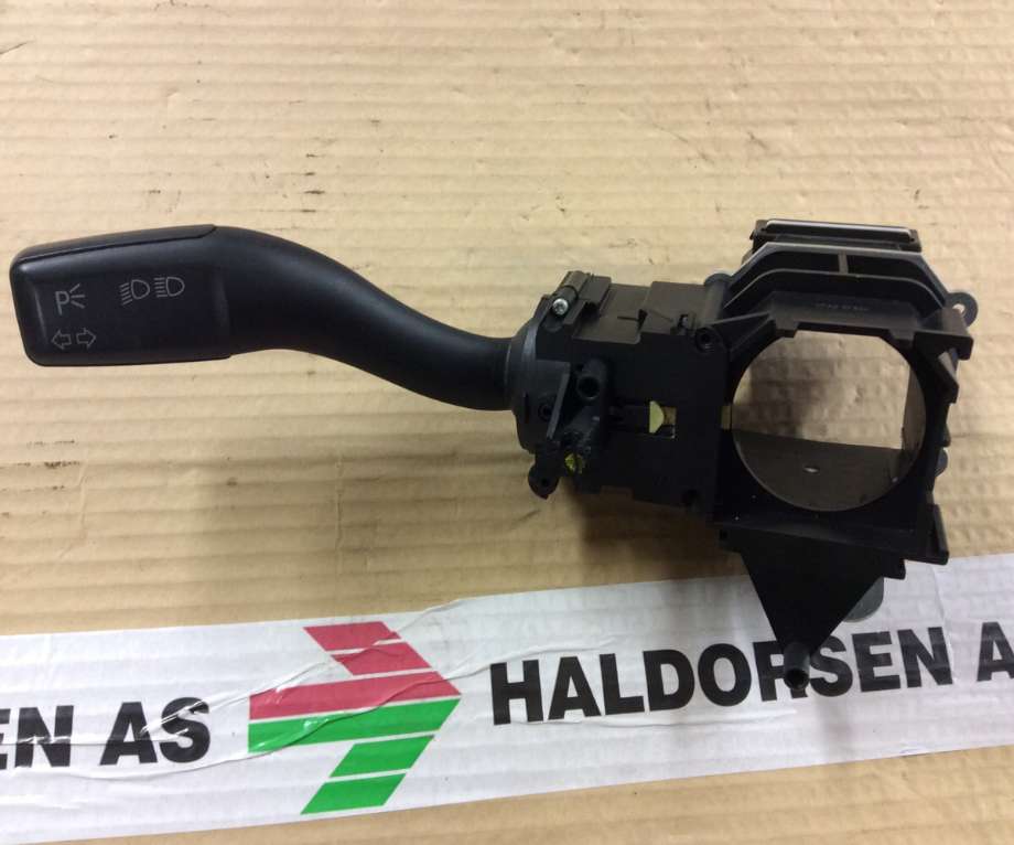 Bryter blink til Audi A4, 2004-2008 (Type III) (B7) (B7) (AUDI|4E0 953 513 E)