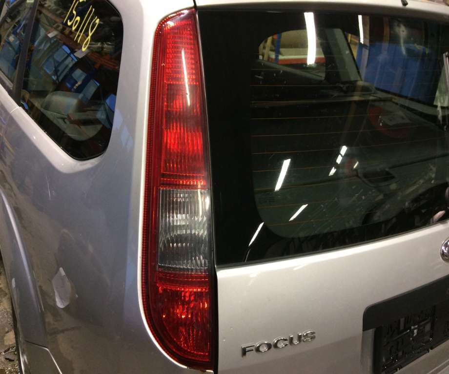 Baklykt venstre til Ford Focus, 2004-2007 (Type II, Fase 1) (FORD|4M51-13A603-CB)