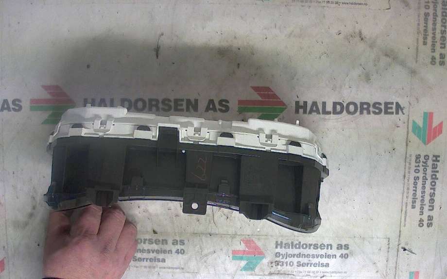 Instrumentpanel til Mitsubishi Outlander 2010-2012 (Type II, Fase 2)  (MITSUBISHI||8100B622)