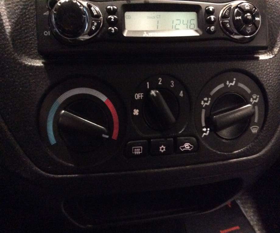 Varmeapparat betjening til Mitsubishi Lancer, 2003-2007 (MITSUBISHI|)