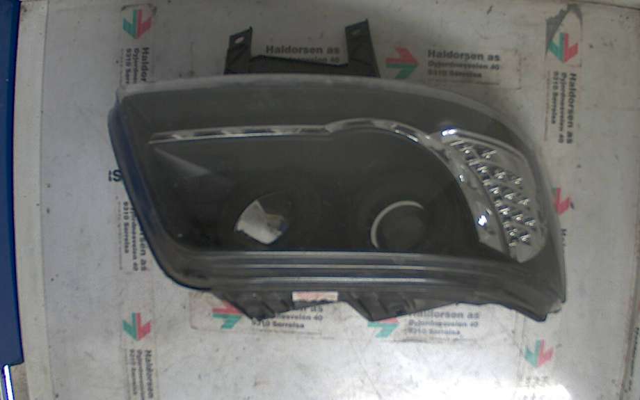 Frontlykt høyre halogen til VW Transporter / Caravelle 2003-2009 (Fase 1) (T5) (T5) (TRANSP.|7H1 941 018 N|)
