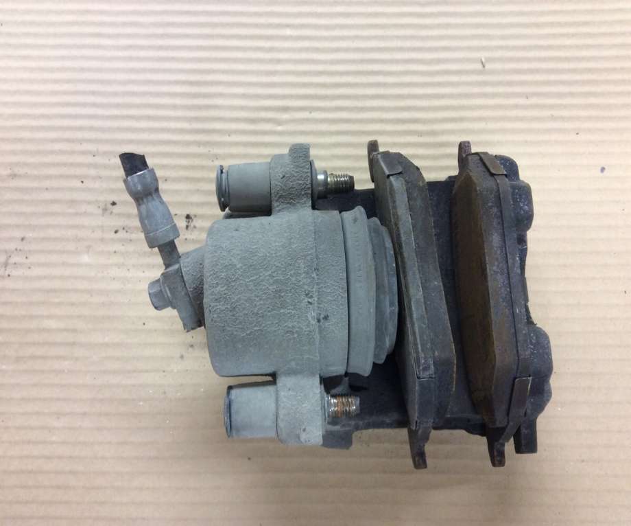 Bremsecaliper høyre foran til VW Golf V, Combi 2003-2008  (VOLKSWAGEN|1K0 615 124 D|)