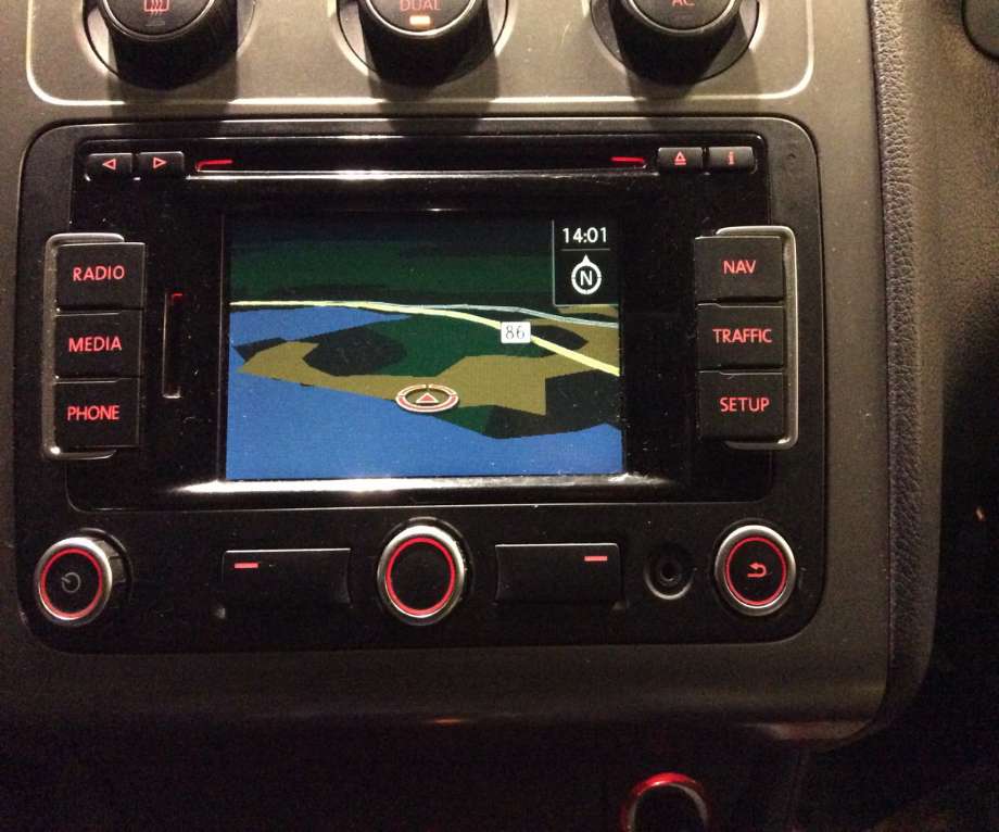 Bilstereo navigasjon til VW Touran 2007-2010 (Type I, Fase 2)  (VOLKSWAGEN|3C0 035 270|)