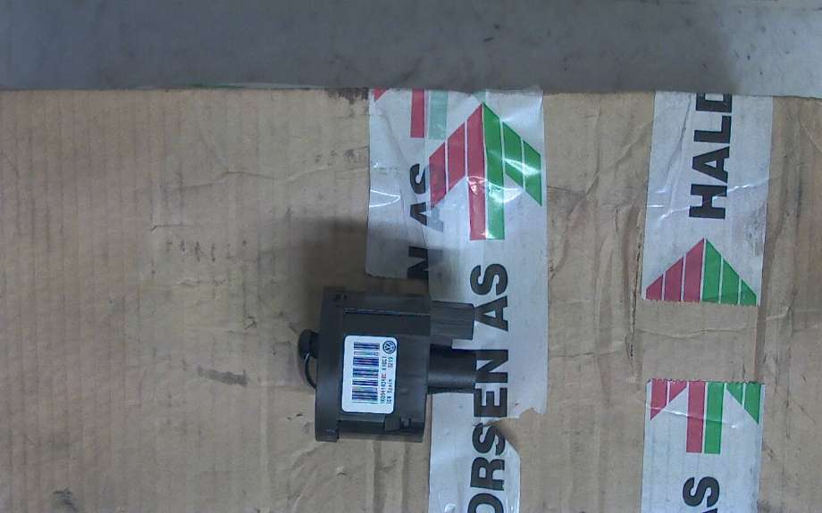 Bryter lys til VW Touran 2007-2010 (Type I, Fase 2) (VOLKSWAGEN|1K0 941 431 BC||1KO941431BC K1BCT)