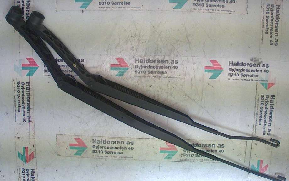 Viskerarmer frontrute til Hyundai H-1, 2008-2012 (Type II, Fase 1)  (HYUNDAI|)