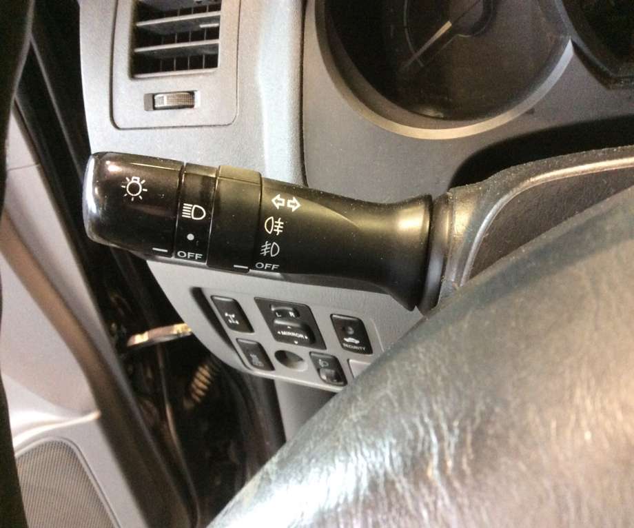 Bryter blink til Toyota Hilux, 2006-2011 (TOYOTA|)