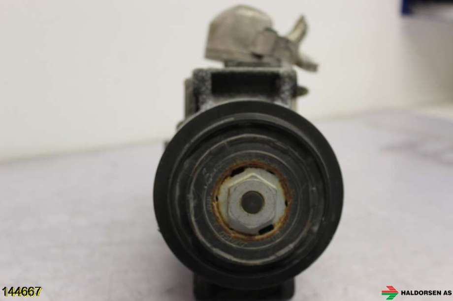 Aircondition kompressor til Mercedes C-Klasse 2007-2011 (Fase 1) (W204) (W204) (MERCEDES|A 001 230 50 11|)