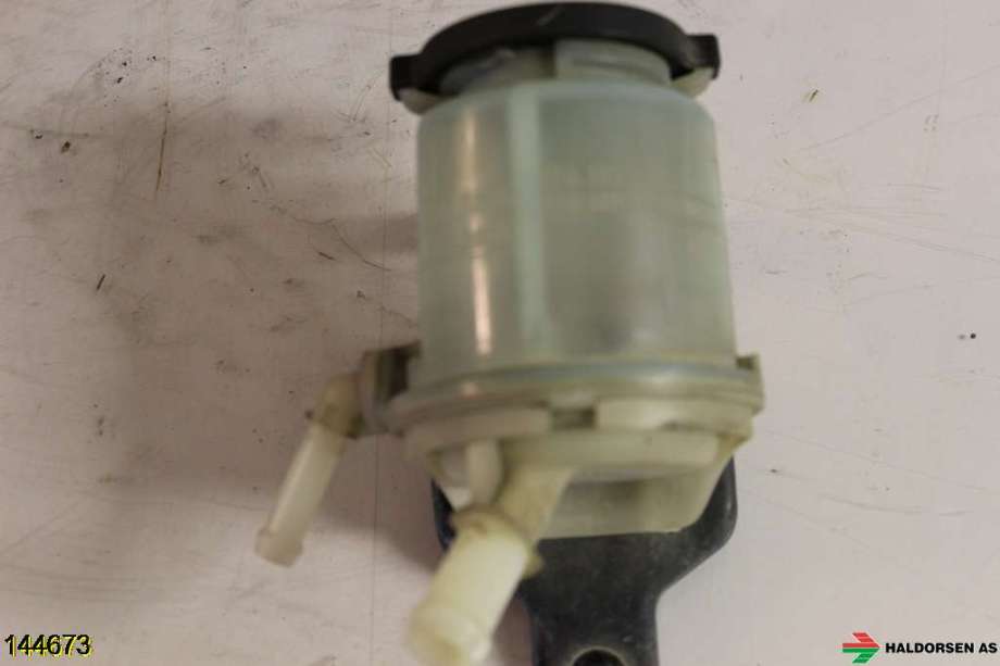Servo oljebeholder til Toyota Hilux, 2006-2011 (TOYOTA|)