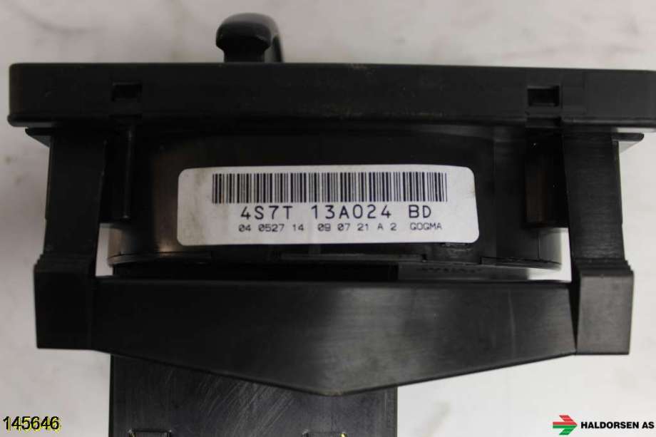 Bryter lys til Ford Mondeo 2001-2007 (Type III) (FORD|4S7T 13A024 BD|)