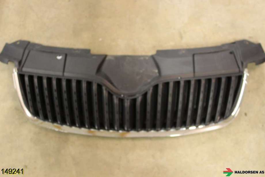 Grill til Škoda Fabia 2007-2010 (Type II, Fase 1)  (SKODA|5J0 853 668 A|)