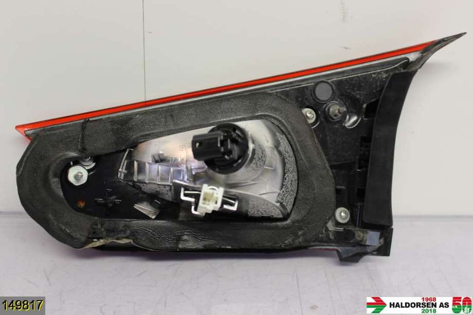 Baklykt venstre indre til Mazda 3 2013-2016 (Type III, Fase 1) (MAZDA|B45C-513FO|)