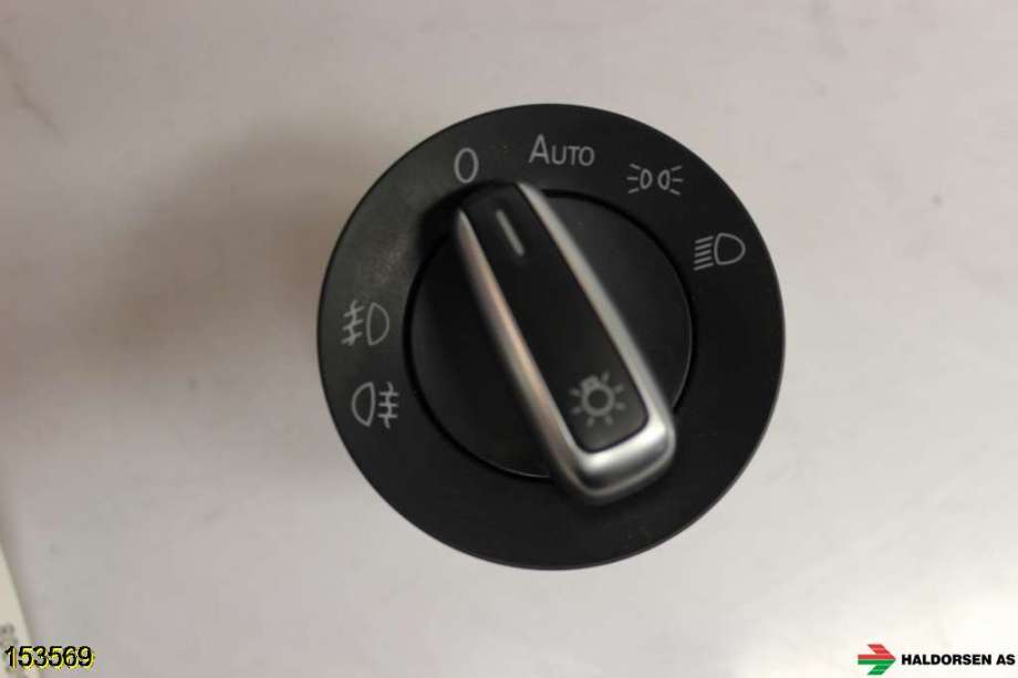 Bryter lys til VW Amarok 2010-2016 (Type I, Fase 1)  (VOLKSWAGEN|3C8941431A|)
