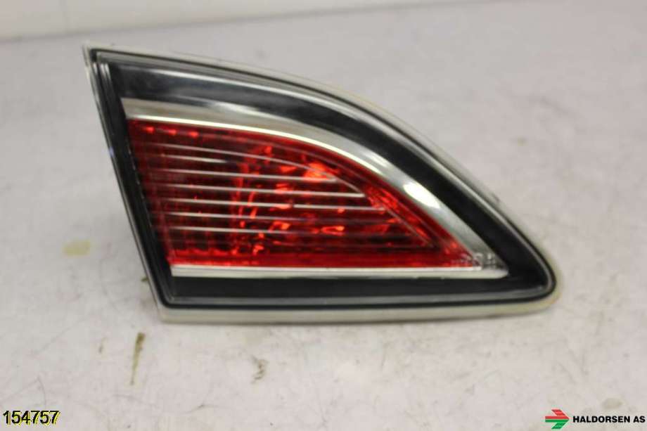 Baklykt venstre indre til Mazda 3 2009-2013 (Type II)  (MAZDA|BBP2-51-3G0G|)