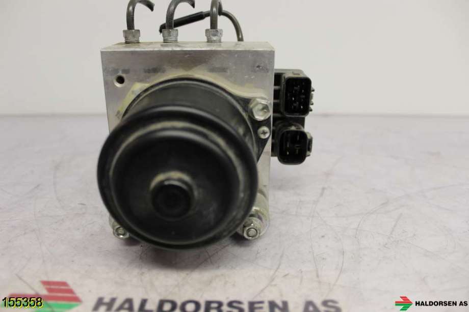 ABS sentral til Toyota Hiace 2007-2012 (Fase 3)  (TOYOTA|44050-26040|)
