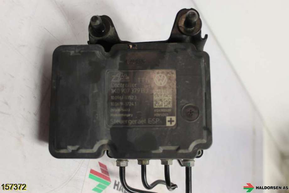 ABS sentral til VW Caddy 2010-2015 (Type III, Fase 2)  (VOLKSWAGEN|1K0 614 517 DE BEF|1 KO 614 517 DE|)