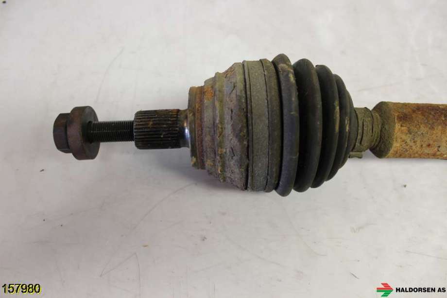 Drivaksel høyre foran til VW Golf V, Combi 2003-2008  (VOLKSWAGEN|1K0 407 272 CC|)