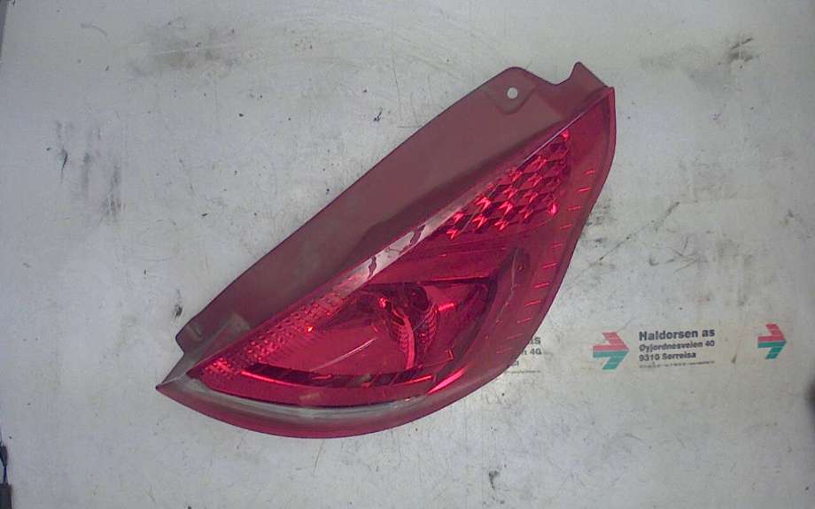Baklykt høyre til Ford Fiesta 2008-2012 (Type VI, Fase 1)  (FORD|8A61-13A602-AB|1709552|)