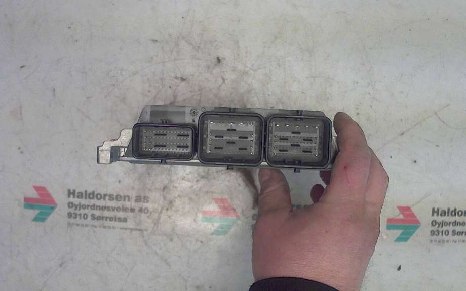 Styreenhet motor til Volvo V40 2012-2019  (VOLVO|31355712|S180134103A|)