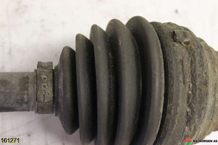 Drivaksel venstre foran til VW Passat 2005-2010 (B6) (B6) (VOLKSWAGEN|3C0 407 271 AE|)
