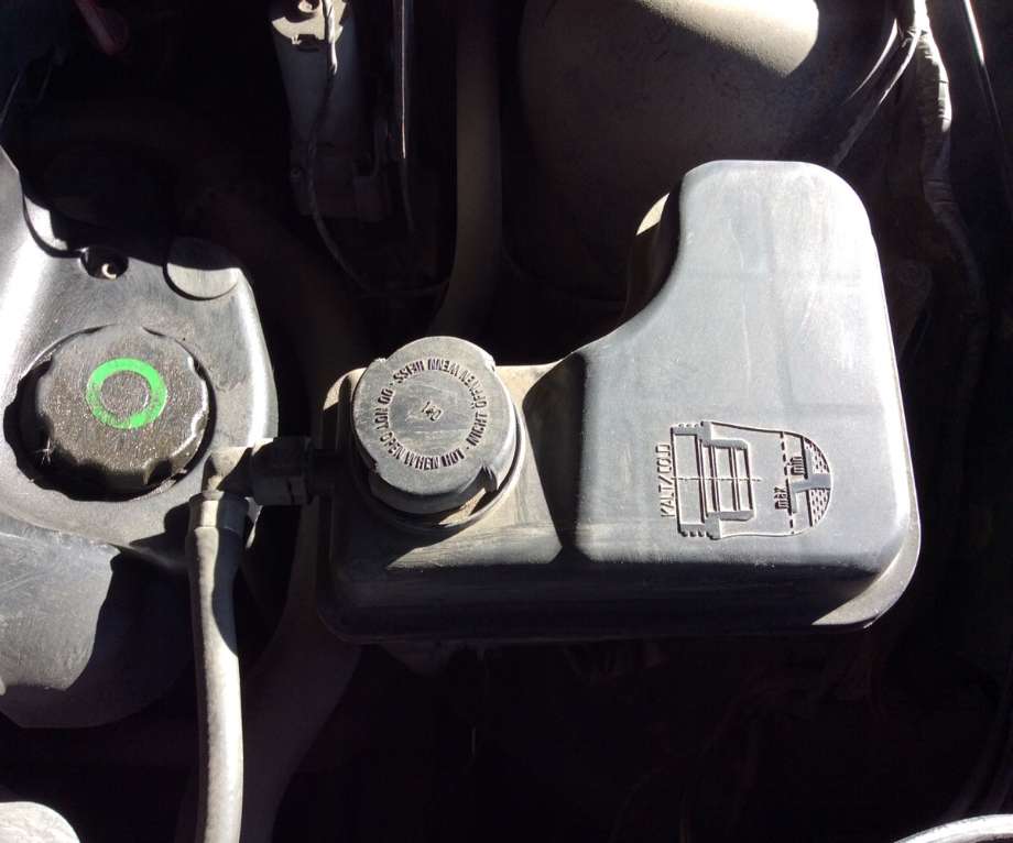 Ekspansjonstank til BMW X3 2003-2006 (Fase 1) (E83) (E83) (BMW|17 13 7 800 292|)