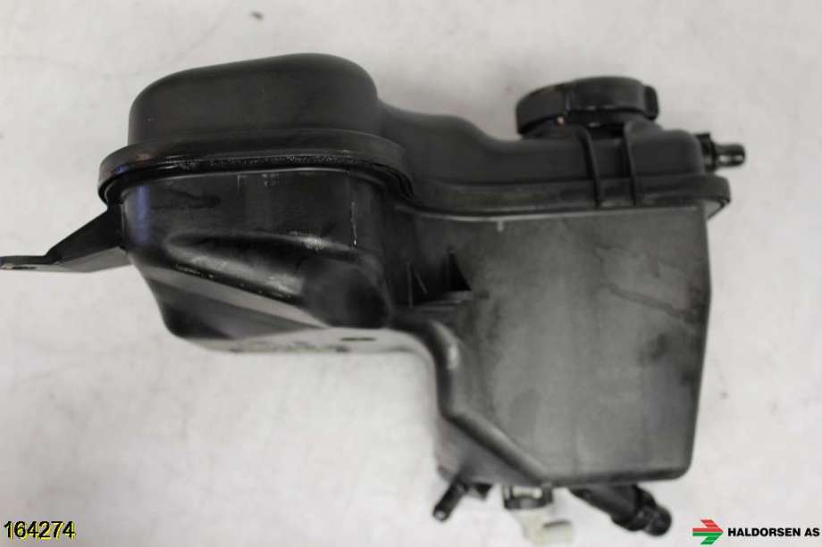 Ekspansjonstank til BMW X3 2003-2006 (Fase 1) (E83) (E83) (BMW|17 13 7 800 292|)