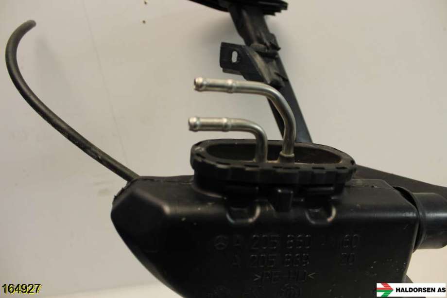 Spylertank til Mercedes C-Klasse 2014-2018 (Fase 1) (W205) (W205) (MERCEDES|A 205 869 02 20|)