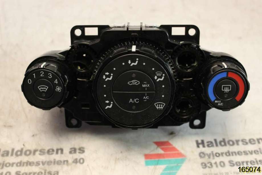 Varmeapparat betjening til Ford Fiesta 2008-2012 (Type VI, Fase 1)  (FORD|8A61-19980-DH|1777072|8A61-19980-DF)