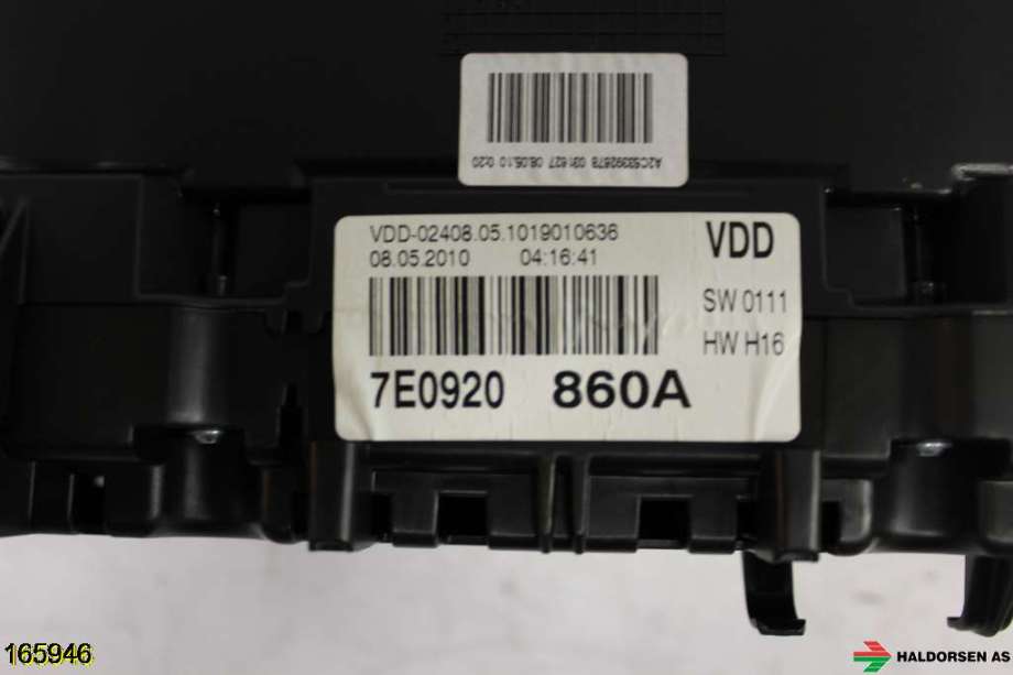 Instrumentpanel til VW Transporter / Caravelle 2009-2015 (Fase 2) (T5) (T5) (VOLKSWAGEN|7E0 920 860 A|)